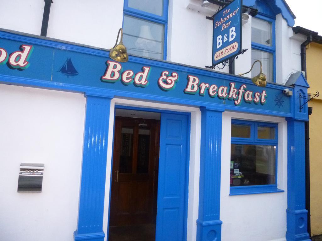 The Schooner Tavern Ballycotton Esterno foto