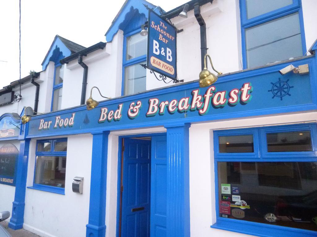 The Schooner Tavern Ballycotton Esterno foto